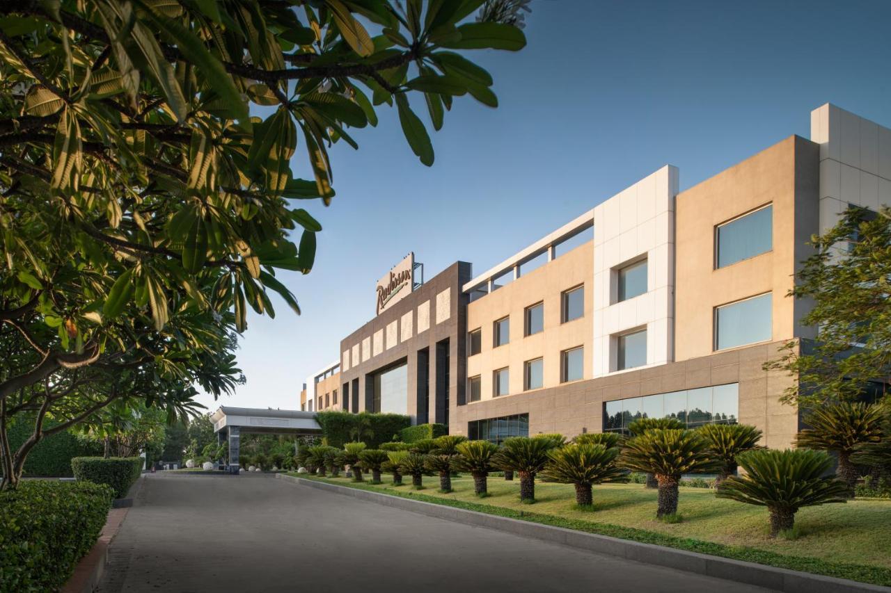 Radisson Resort & Spa Kandla Gāndhīdhām Exteriér fotografie