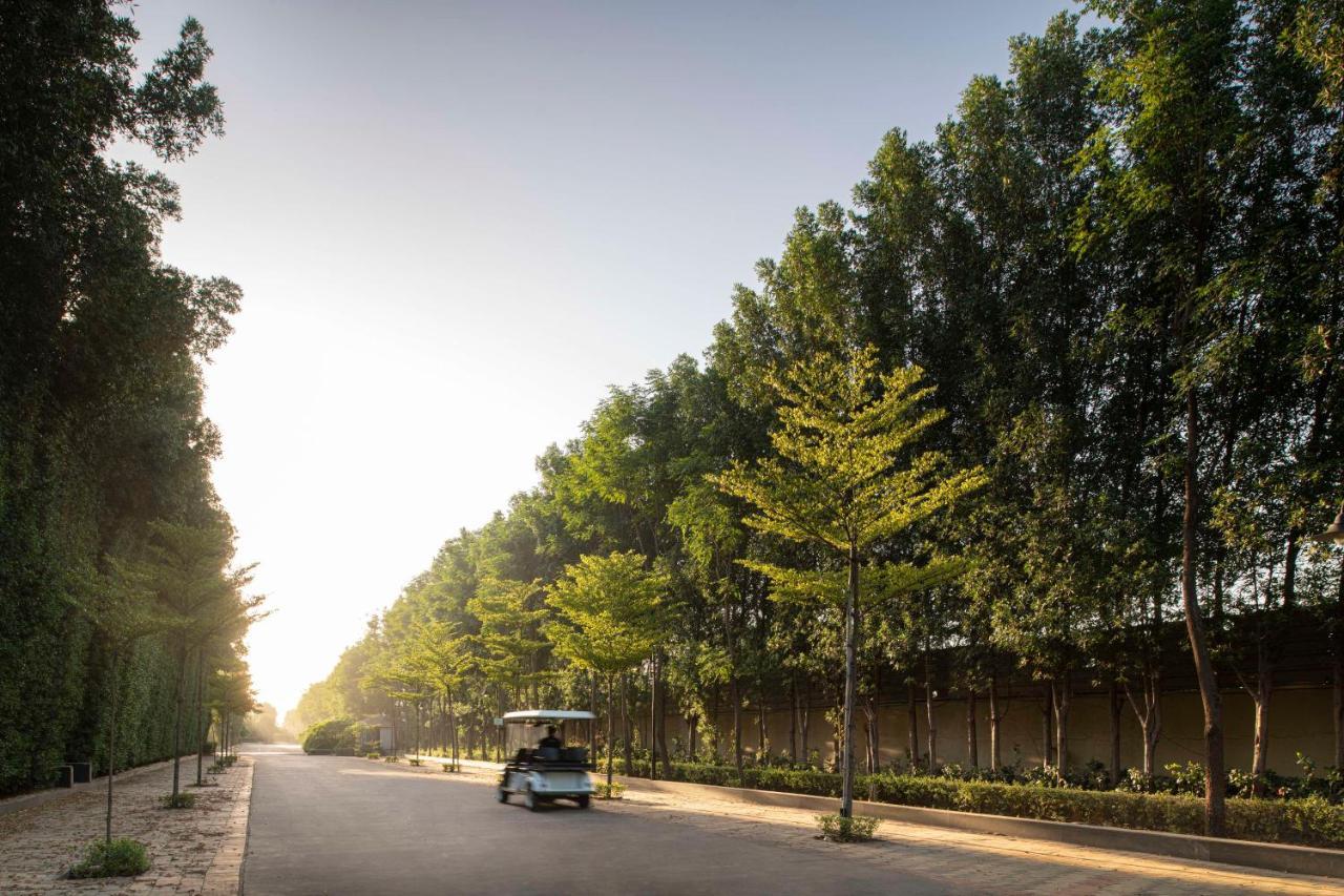 Radisson Resort & Spa Kandla Gāndhīdhām Exteriér fotografie