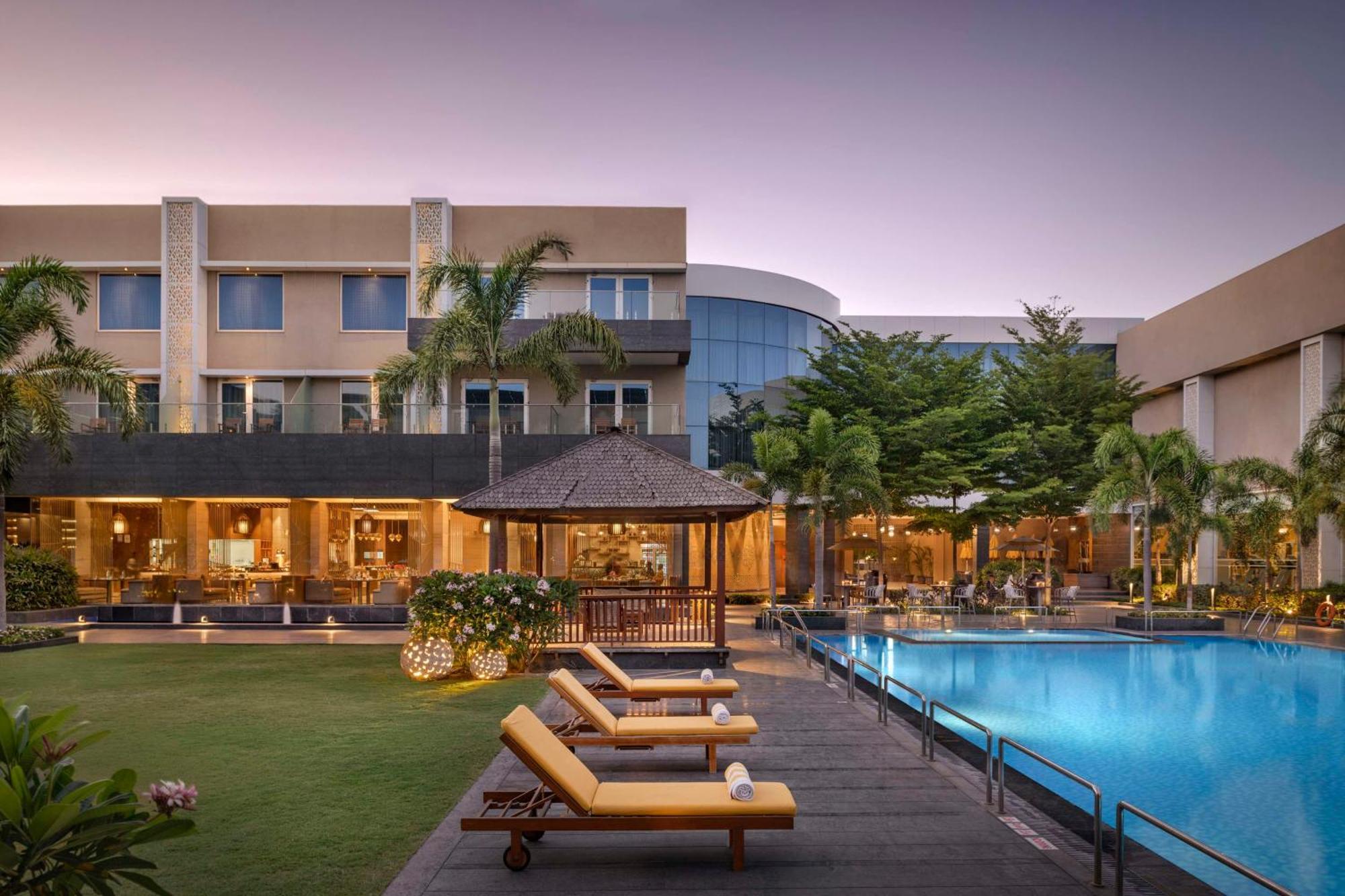 Radisson Resort & Spa Kandla Gāndhīdhām Exteriér fotografie