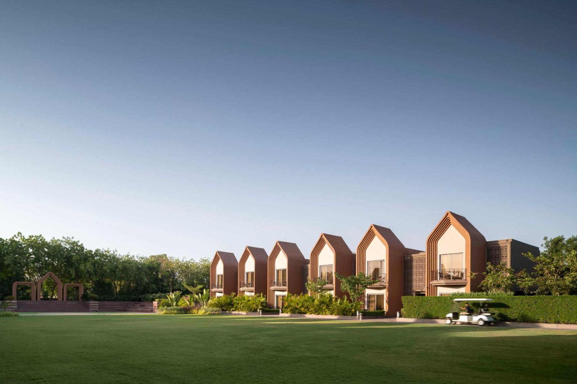 Radisson Resort & Spa Kandla Gāndhīdhām Exteriér fotografie
